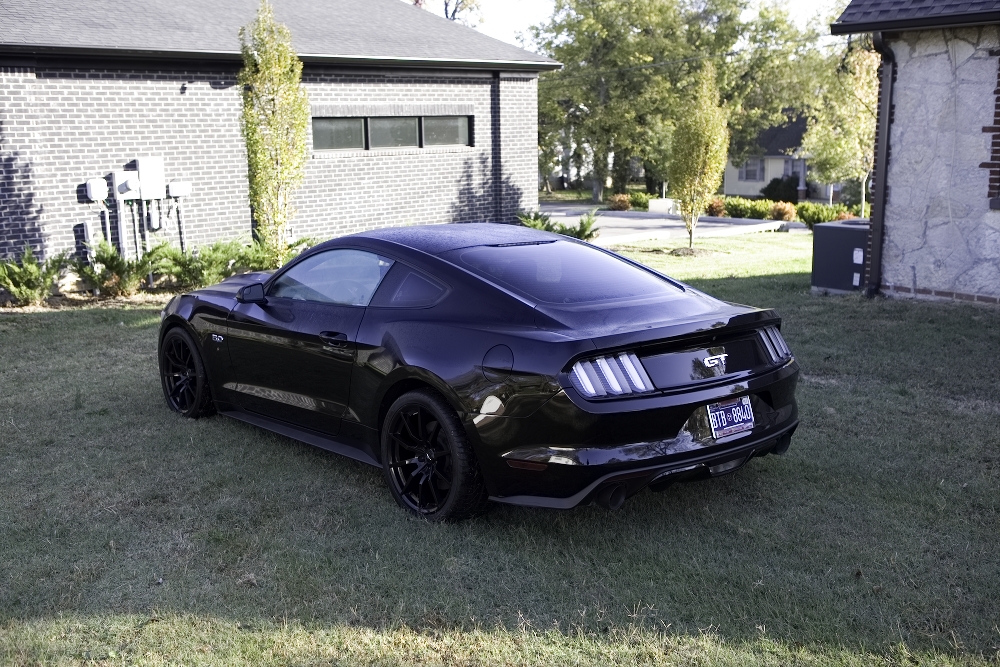 Used 2016 Ford Mustang GT w/ GT Performance Package RWD image 10