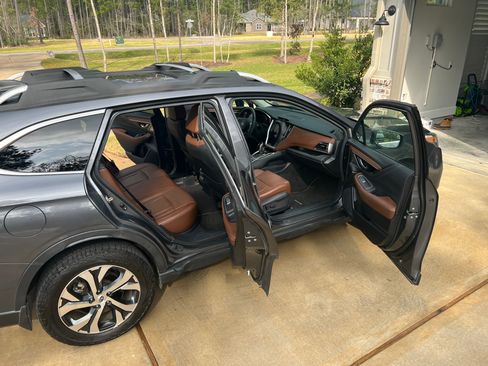 Used 2020 Subaru Outback Touring XT image 4