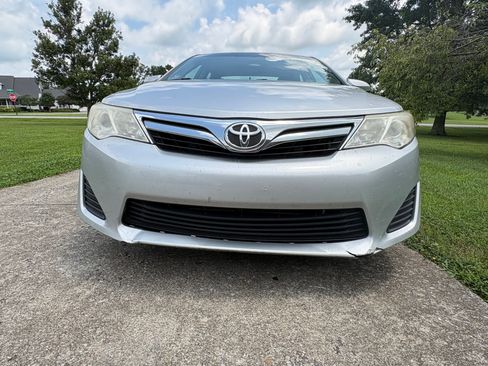 Used 2012 Toyota Camry LE FWD image 6