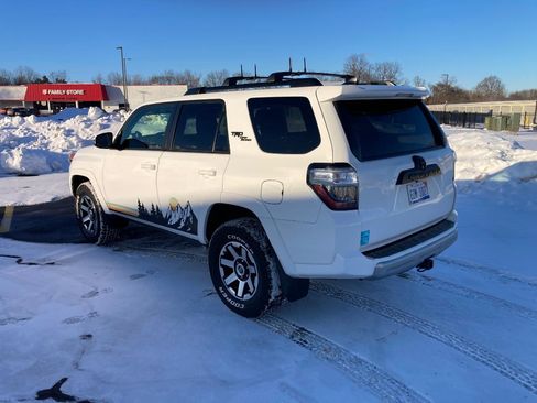 Used 2020 Toyota 4Runner TRD Off-Road Premium image 15