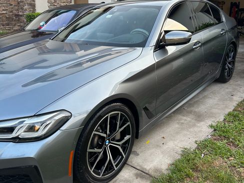Used 2021 BMW 530i RWD image 6