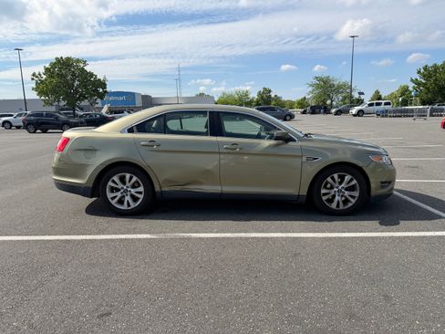 Used 2012 Ford Taurus SEL FWD image 5