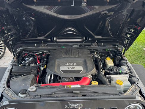 Used 2016 Jeep Wrangler Unlimited Sport w/ Quick Order Package 24S image 21