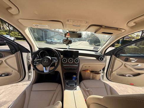 Used 2021 Mercedes-Benz GLC 300 300 Sport Utility 4D image 1