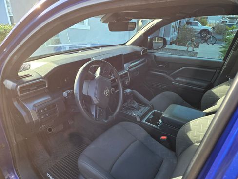 Used 2025 Toyota Tacoma SR5 image 8