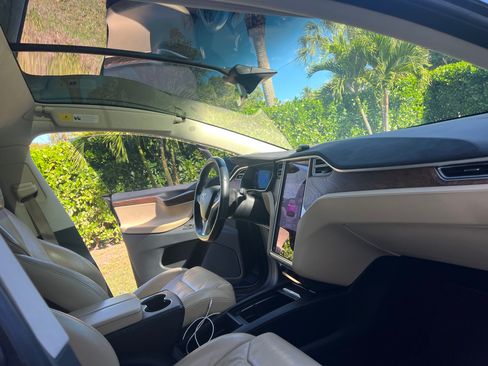 Used 2017 Tesla Model X 100D image 23