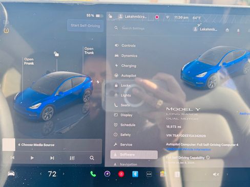 Used 2025 Tesla Model Y Long Range image 10