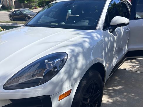 Used 2020 Porsche Macan image 4