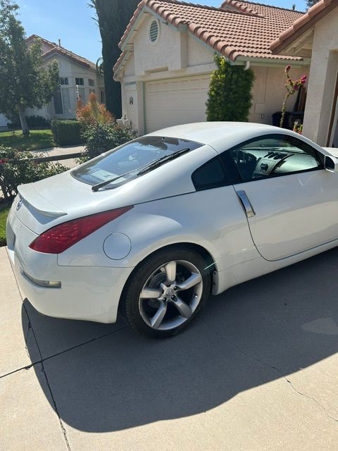 Used 2008 Nissan 350Z Enthusiast w/ Aerodynamics Pkg RWD image 12