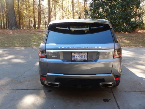 Used 2019 Land Rover Range Rover Sport HSE image 4