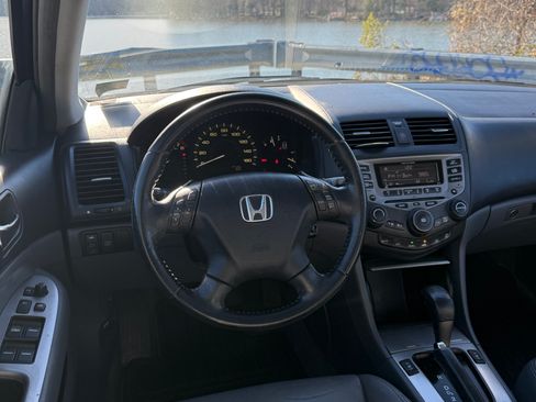 Used 2006 Honda Accord EX-L image 10