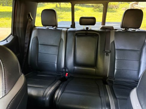 Used 2018 Ford F150 Raptor w/ Equipment Group 802A Luxury AWD/4WD image 15