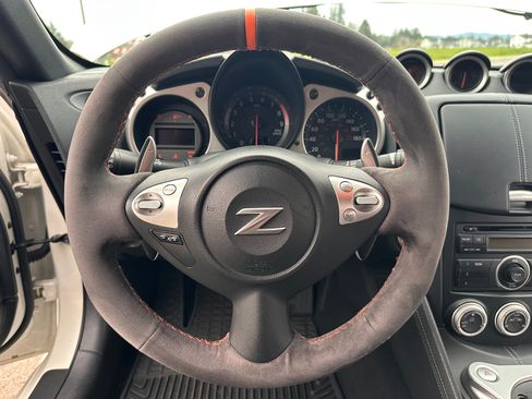 Used 2013 Nissan 370Z Touring w/ Sport Pkg image 29