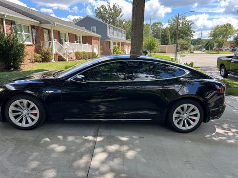 Used 2016 Tesla Model S P90D image 6
