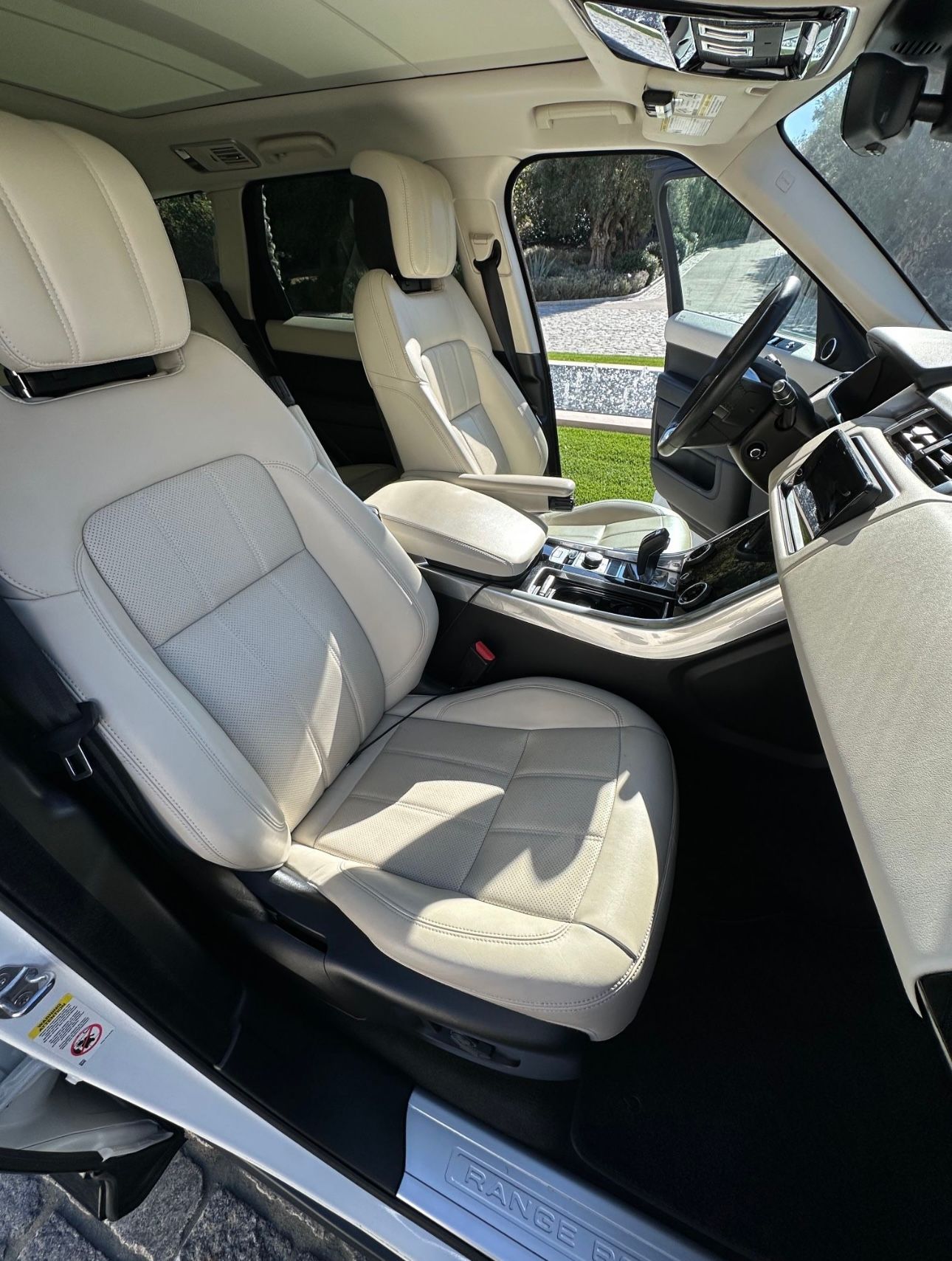Used 2019 Land Rover Range Rover Sport HSE AWD/4WD image 11