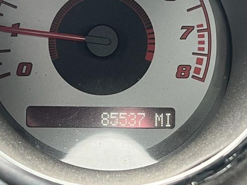 Used 2006 Pontiac Solstice Convertible w/ Premium Package image 6