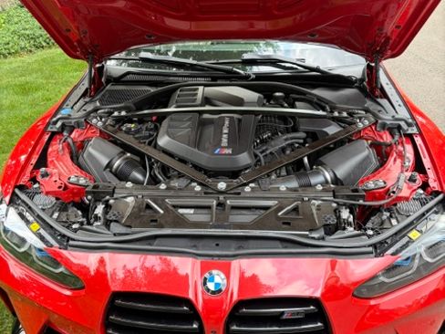 Used 2021 BMW M4 Competition w/ M Carbon Exterior Package RWD image 23