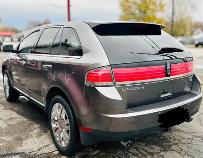 Used 2010 Lincoln MKX AWD image 13