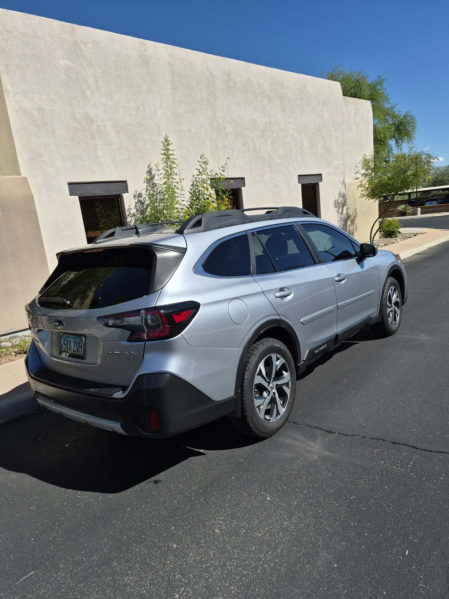 Used 2020 Subaru Outback Limited XT w/ Popular Package #2 AWD/4WD image 4