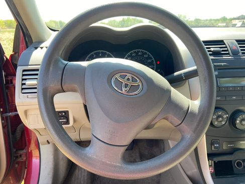 Used 2009 Toyota Corolla LE FWD image 9