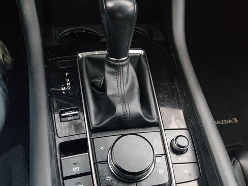 Used 2019 MAZDA MAZDA3 Hatchback image 23