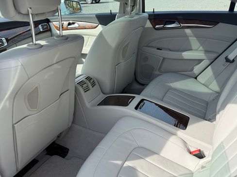 Used 2014 Mercedes-Benz CLS 550 4MATIC image 10