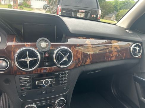 Used 2013 Mercedes-Benz GLK 350 2WD image 1