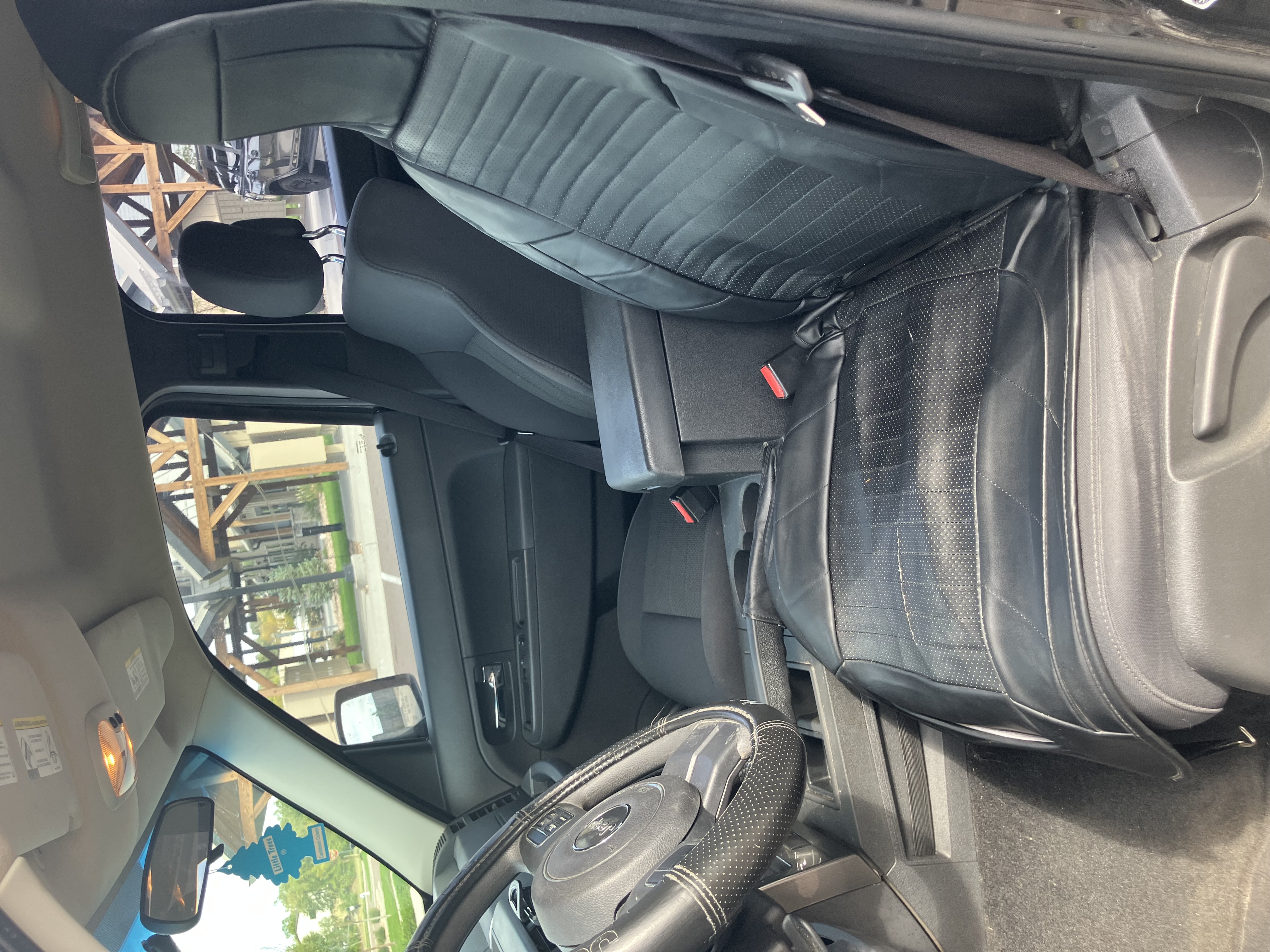 Used 2011 Jeep Liberty Sport RWD image 12