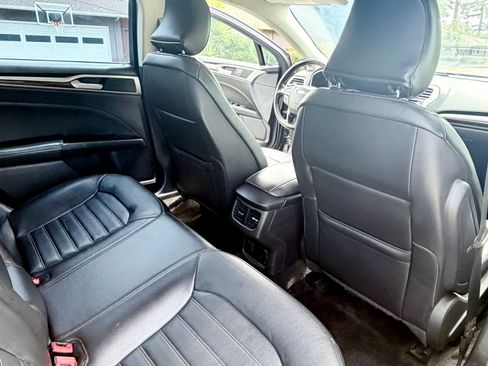 Used 2016 Ford Fusion Energi SE FWD image 12