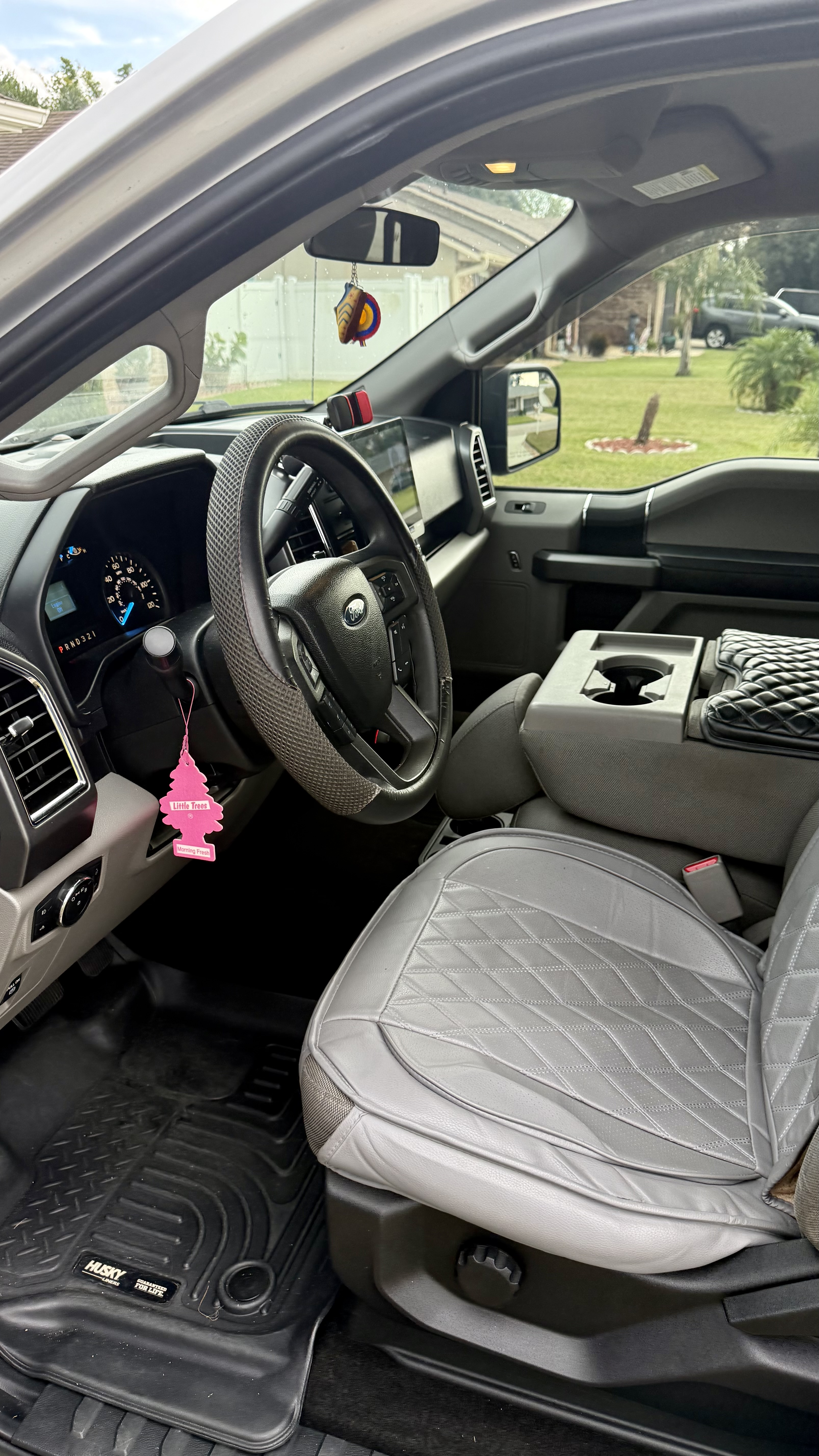 Used 2015 Ford F150 XLT w/ Trailer Tow Package RWD image 11