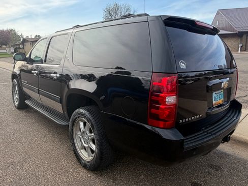 Used 2011 Chevrolet Suburban LT AWD/4WD image 2