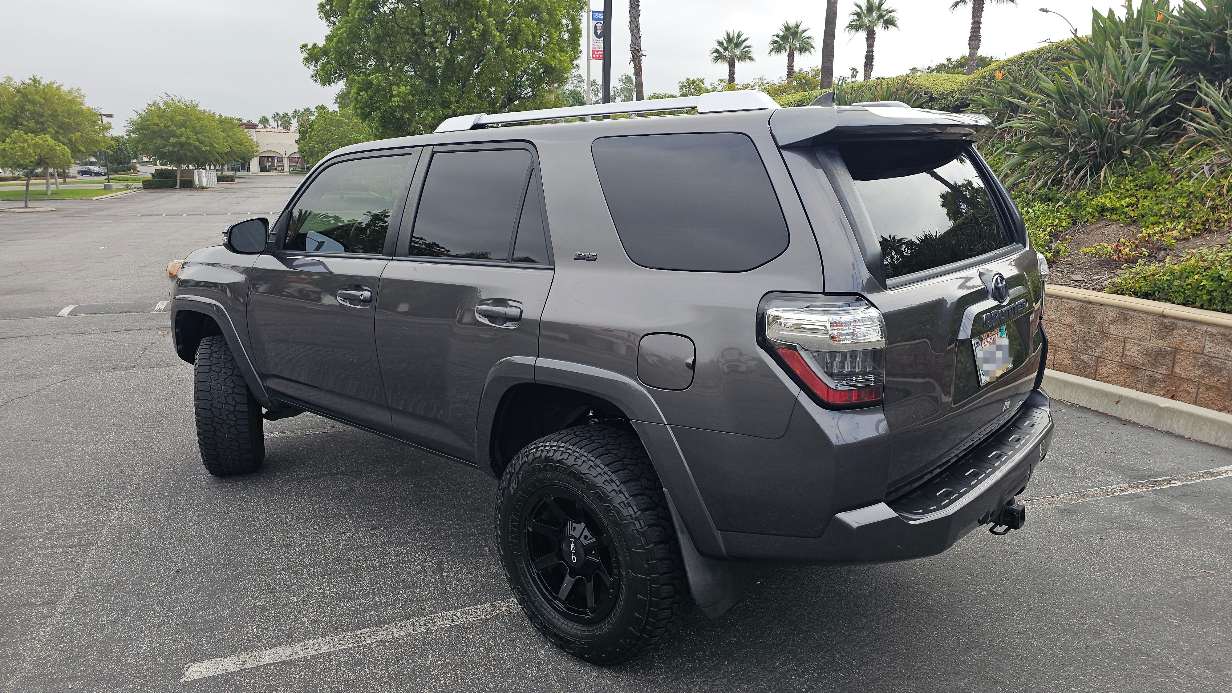 Used 2014 Toyota 4Runner SR5 Premium RWD image 2