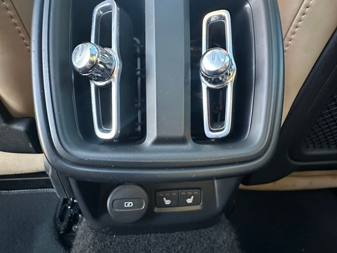 Used 2022 Polestar Polestar 2 w/ Plus Package AWD/4WD image 11