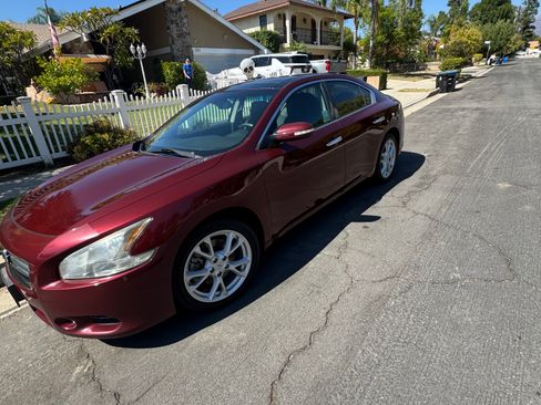 Used 2013 Nissan Maxima 3.5 SV w/ Premium Pkg image 4