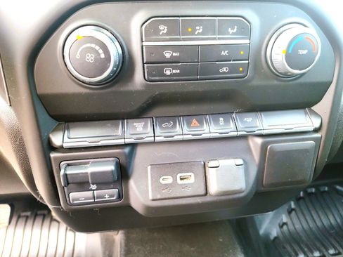 Used 2022 Chevrolet Silverado 2500 W/T w/ WT Convenience Package image 18