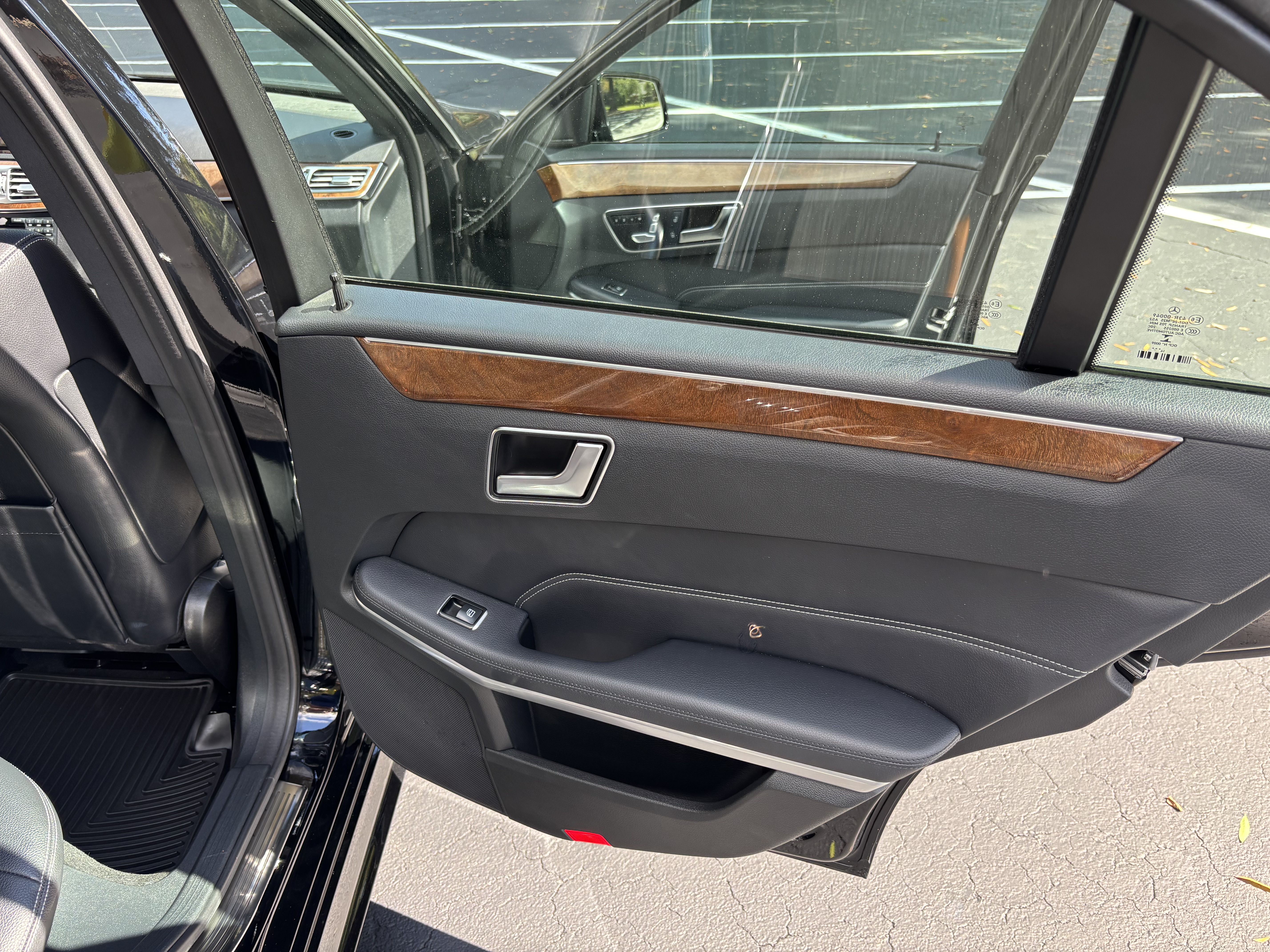 Used 2015 Mercedes-Benz E 350 4MATIC Sedan image 22