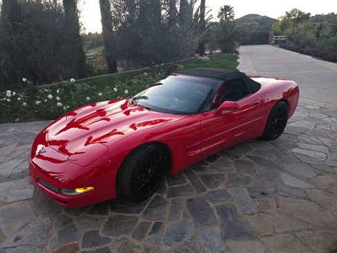 Used 2003 Chevrolet Corvette Convertible 2D w/ Preferred Equipment Group1 image 4
