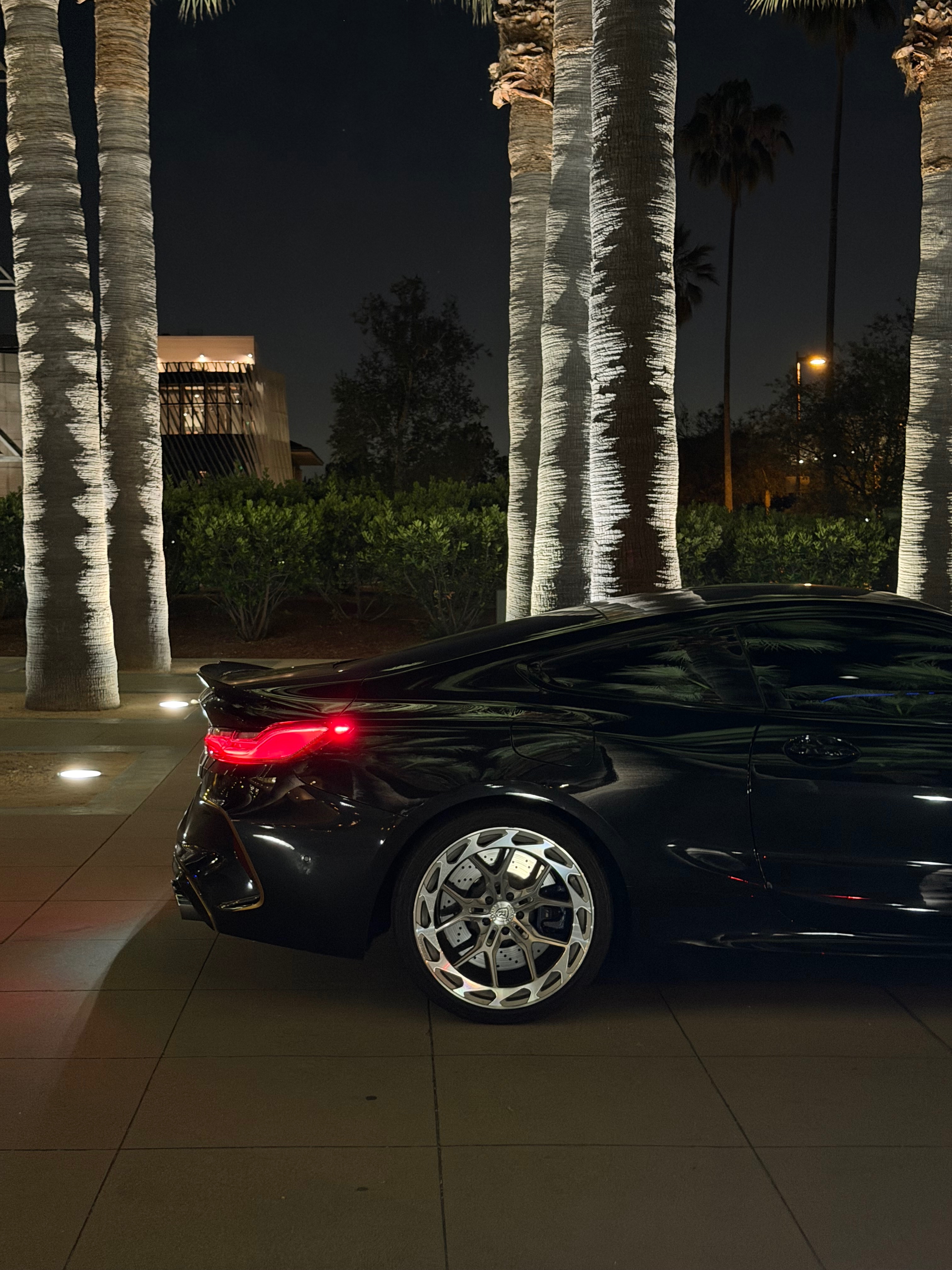 Used 2020 BMW M8 Coupe w/ Driving Assistance Package AWD/4WD image 2
