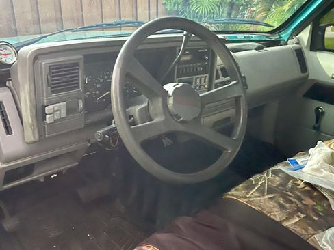 Used 1993 Chevrolet Silverado 1500 2WD Regular Cab image 17