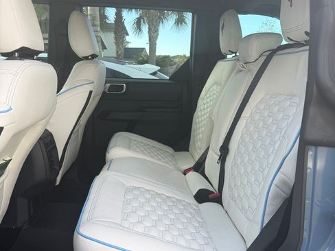 Used 2025 Ford Bronco 4-Door image 6