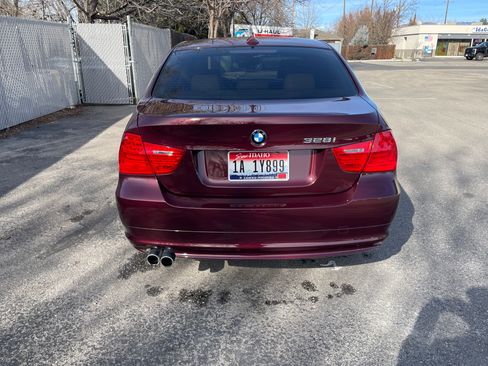Used 2009 BMW 328i xDrive Sedan image 4