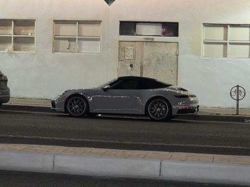 Used 2024 Porsche 911 Carrera image 6