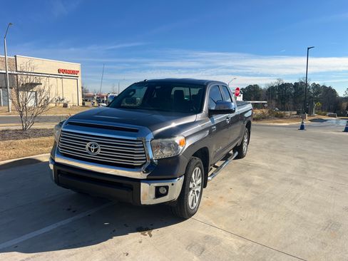 Used 2016 Toyota Tundra Limited w/ Limited Premium Package image 2