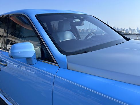 Used 2023 Rolls-Royce Cullinan image 16