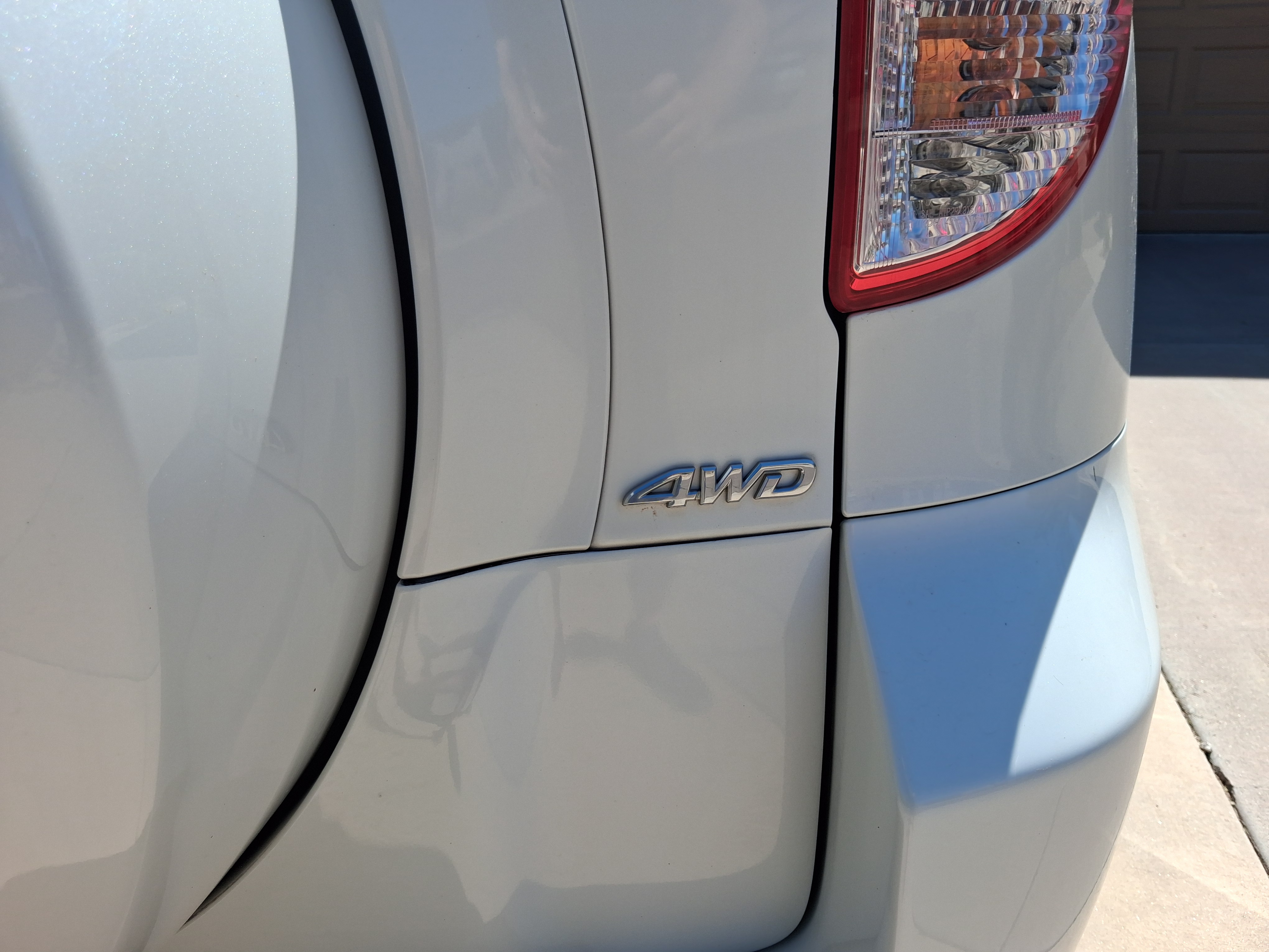 Used 2010 Toyota RAV4 Limited w/ Limited Extra Value Pkg AWD/4WD image 10