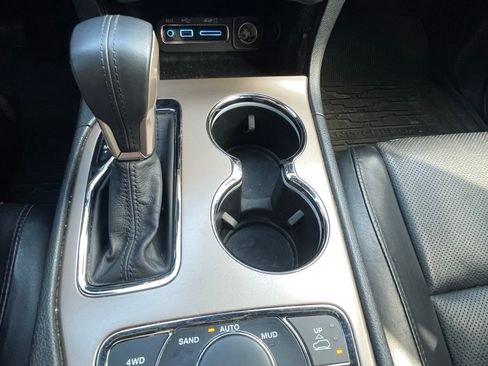 Used 2016 Jeep Grand Cherokee Summit AWD/4WD image 22