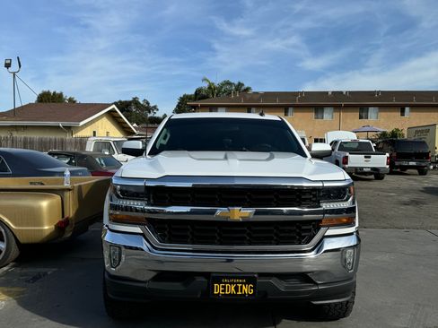 Used 2018 Chevrolet Silverado 1500 LT w/ Texas Edition RWD image 13