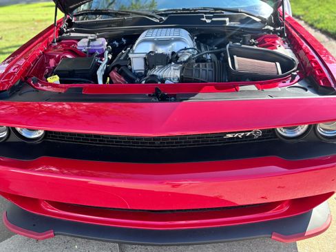 Used 2020 Dodge Challenger SRT Hellcat image 5