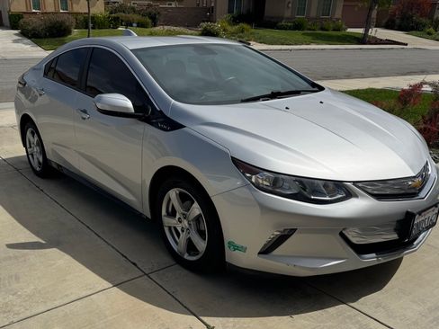 Used 2017 Chevrolet Volt LT image 6