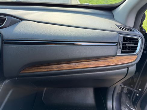 Used 2017 Honda CR-V Touring image 14